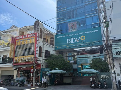 Bán nhà mặt tiền 3 tầng Quang Trung - Nha Trang 1