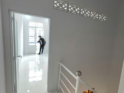 Bán nhà riêng gần chợ Mỹ Hạnh Nam 44,5m2 có nội thất ở bản đầy đủ 415tr 4
