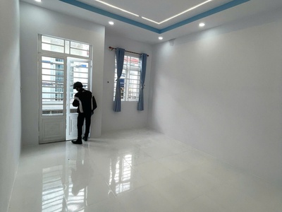 Bán nhà riêng gần chợ Mỹ Hạnh Nam 44,5m2 có nội thất ở bản đầy đủ 415tr 5