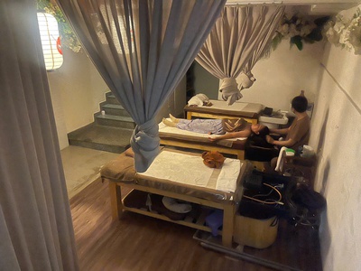 Sang gấp spa massage khoẻ kinh doanh giá tốt tại bình tân 4