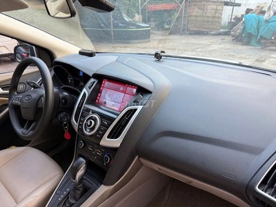 Cần bán Ford Focus 1.5AT Trắng- 360 triệu 7