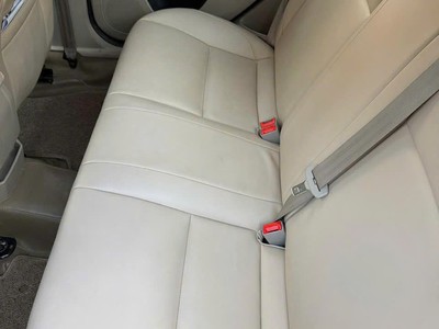Cần bán Ford Focus 1.5AT Trắng- 360 triệu 6