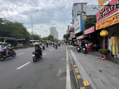 Cho Thuê Mặt Tiền Đường Lê Đại Hành, Phường 11, Quận 11, Giá Rẻ 2
