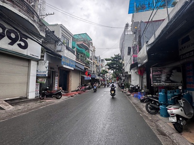 Mặt đường Miếu Hai Xã - 60m2 - mặt tiền 12,65m - cạnh ngõ - 2,5 tầng - giá tốt 7,2 tỷ 2