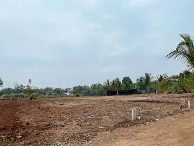 Diện tích siêu rộng lên tới 1218m2, đất ở thổ cư nằm ngay vị trí đắc địa, giao thông thuận tiện 1