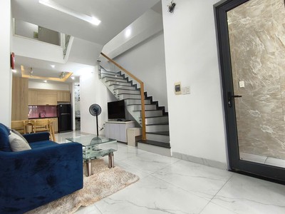 ♪ nhà kiệt 3m phạm văn nghị, 3 tầng đúc như mới, chủ xây ở cực chắc, 4 tỷ nhỉnh 1