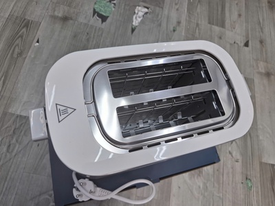 Máy Nướng Bánh Mì ELECTROLUX E2TS1-100W Bữa Sáng Ngon Lành Trong Vài Phút 0