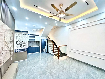 Bán nhà độc lập có sân cổng tại Lê Lợi siêu hiếm 1