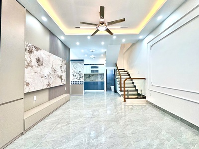 Bán nhà độc lập có sân cổng tại Lê Lợi siêu hiếm 3