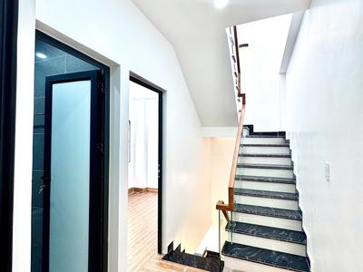 Bán nhà độc lập có sân cổng tại Lê Lợi siêu hiếm 4