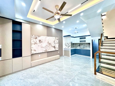 Bán nhà độc lập có sân cổng tại Lê Lợi siêu hiếm 5