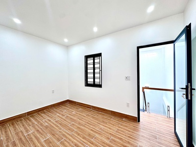 Bán nhà độc lập có sân cổng tại Lê Lợi siêu hiếm 10
