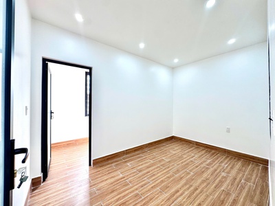 Bán nhà độc lập có sân cổng tại Lê Lợi siêu hiếm 12