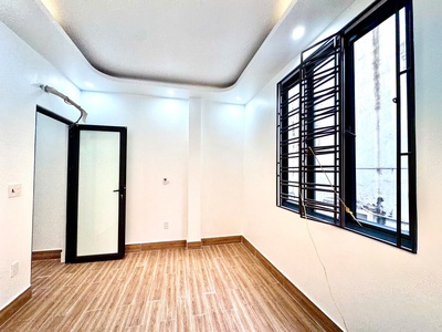 Bán nhà độc lập có sân cổng tại Lê Lợi siêu hiếm 13