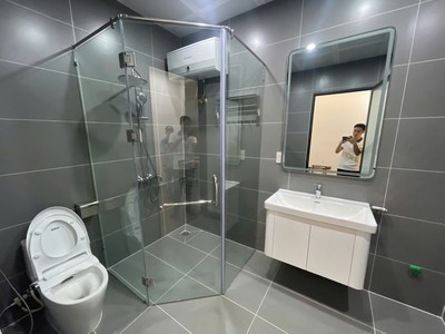 Cho thuê cả toà căn hộ mặt đường Văn Cao, DT: 90m2, 6 phòng căn hộ. 8