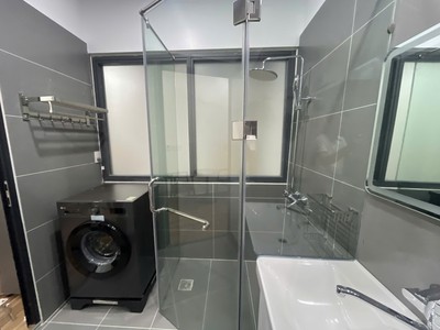 Cho thuê cả toà căn hộ mặt đường Văn Cao, DT: 90m2, 6 phòng căn hộ. 2