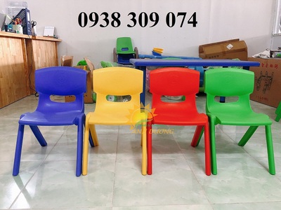 Ghế nhựa mầm non,ghế gỗ mầm non,ghế nhựa có tay vịn nhà trẻ 1