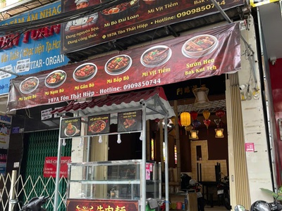 Quận 11 rẻ lắm luôn chốt nhanh quán ăn sang chỉ 49 tr, mb : 8 tr, dt : 4m x 14m, tel : 076 0