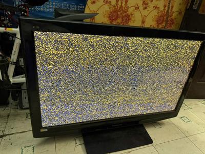 Bán tivi Panasonic plasma th-p42c10s đang dùng tốt hình thức còn đẹp 0