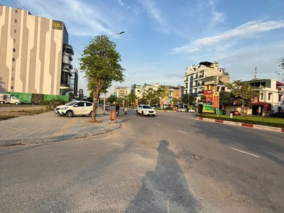 Bán lô đất trục chính khu Vịt Cỏ Hồ Sen, ph Tân Bình, TP Hải Dương, 81m2, mt 4.5m, 5.4 tỷ 0