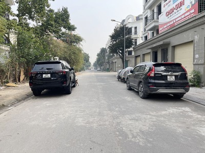 Bán shophouse Hải Phát Trâu Quỳ Gia Lâm 90m2, đường 13m, sát Ủy ban xã và Hồ điều hòa 2