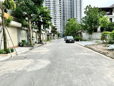 Bán shophouse Hải Phát Trâu Quỳ Gia Lâm 90m2, đường 13m, sát Ủy ban xã và Hồ điều hòa 5
