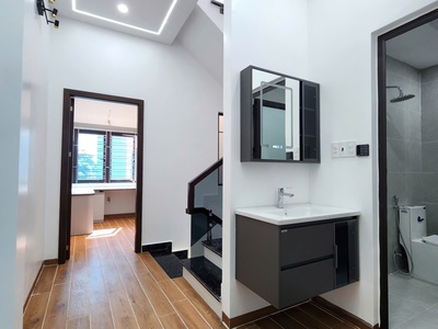 Càn bán căn Nhà tân cổ điển Quỳnh Hoàng, Nam Sơn . Giá 3,3 ty có tt 9