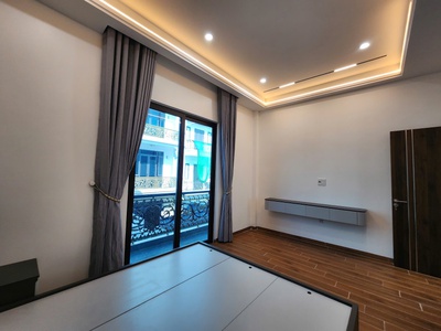 Càn bán căn Nhà tân cổ điển Quỳnh Hoàng, Nam Sơn . Giá 3,3 ty có tt 10