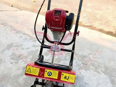 Máy sạc cỏ vuông 4 thì GX35 đẩy tay 1