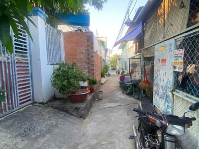 Bán đất 134m2   50m2 là thổ cư    tặng nhà cấp 4 ngay HTP Nhà Bè 10