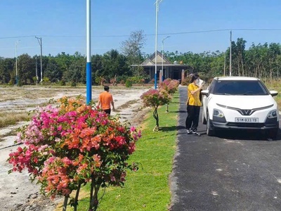 Bán gấp đất nền dự án 215m2 tại Số 8, Minh Hưng, Chơn Thành, 595 triệu VND 2