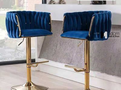 Ghế quầy bar nệm vải nhung chân thép mạ màu vàng CB2162B-F tại HCM 1