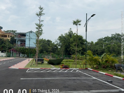 Lô đất gần chợ Hòa Lạc 200m , trục chính kinh doanh giá chỉ hơn 40tr/m 1