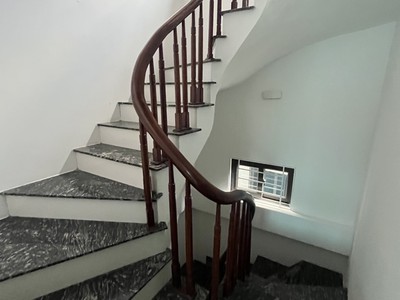 Nhà Đẹp Mới 30m Hoàng Liên Thụy Phương - Ô tô đỗ cửa - 5 ty 6 0