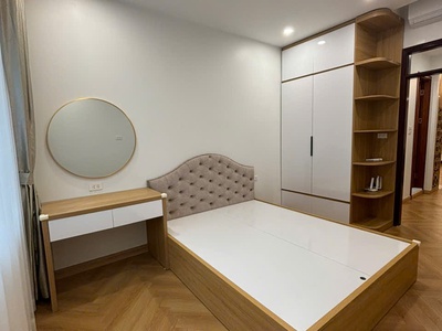 Bán căn hộ cao cấp 18T1 Lê Văn Lương Trung Hòa Nhân Chính 116m2 căn góc 3 ngủ giá 10 tỷ 7
