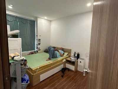 Hiếm căn chung cư sky centrer định công 8.7 tỷ 100m,sổ đỏ full nội thất 4