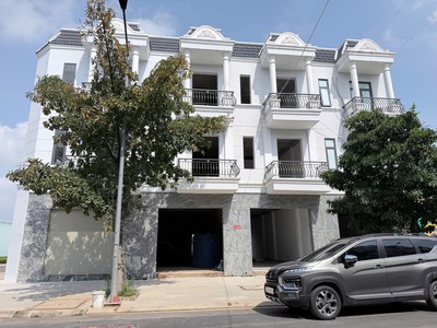 Bán Nhà Phố Khép Kín Bcons City Life Tân Uyên - Chuẩn Sống An Ninh 24/7 Dành Riêng Cho Chuyên Gia 2