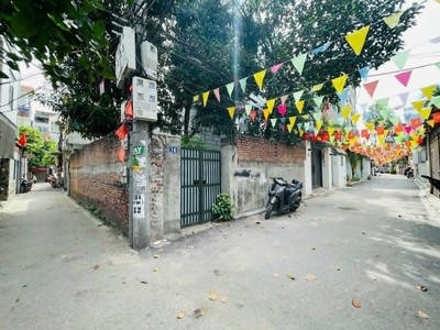 Bán đất bát khối 54M lô góc 2 mặt ngõ ô tô tránh long biên 0