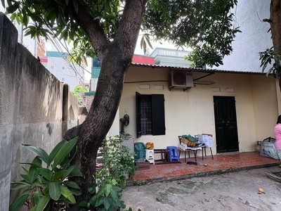 Bán đất bát khối 54M lô góc 2 mặt ngõ ô tô tránh long biên 1