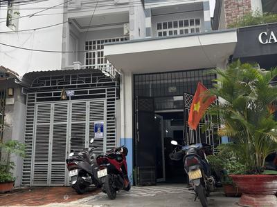 Cho thuê nhà trần quang khải nối dài 120 nguyễn thiện thuật , 3 căn liền kề dt : 260m2 ngang 0