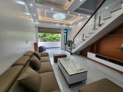 NHÀ ĐẸP Ô TÔ ĐỖ CỬA ngay Chung cư Quỳnh Hoàng - Nam Sơn 4
