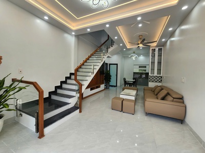 NHÀ ĐẸP Ô TÔ ĐỖ CỬA ngay Chung cư Quỳnh Hoàng - Nam Sơn 6
