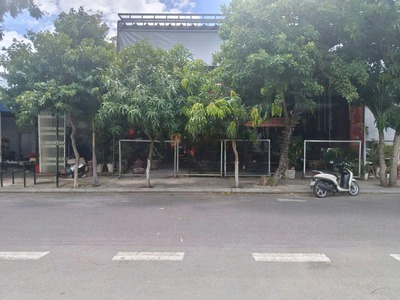 Bán đất sẵn sổ mặt tiền nguyễn thế lịch đối diện công viên 1