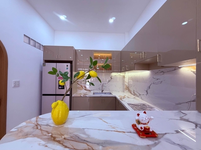 H2452   nhà mới full nội thất sát phạm văn đồng bình thạnh, 7.x tỷ 1