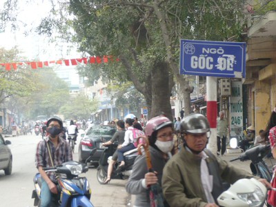 Cho thuê nhà riêng 4,5 tầng TDT 125 m2 có sân thoáng mát đầy đủ tiện nghi gần trung tâm Hà nội 0