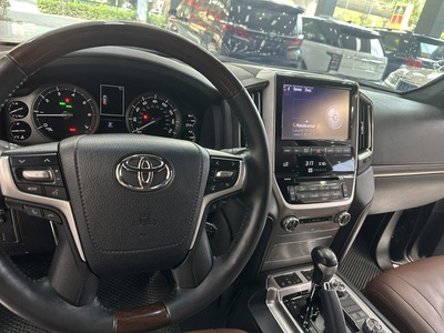 Toyota Land Cruiser 5.7V8 Xuất Mỹ Xe Sản Xuất Năm 2016 6