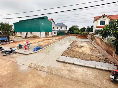 chính chủ e muốn bán mảnh đất phân lô tại hiền ninh- sóc sơn- ô tô đỗ cửa - nở hậu - 80m2- 2.8 tỷ 2