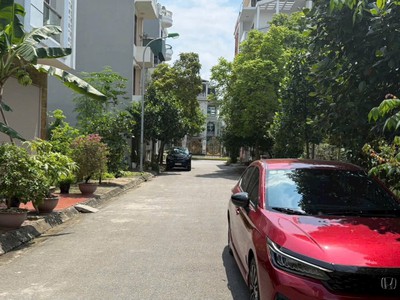 Bán đất KĐT Vạn Phúc, ph Thanh Bình, TP HD, 69m2, mt 4m, chỉ 2.8x tỷ, gần Hoàng Quốc Việt 1