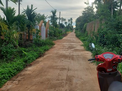 Đất gần chợ, cách Quốc lộ chỉ 100m giá rẻ nhất khu vực 0