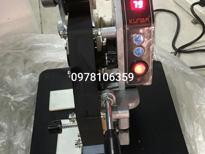 Máy in date thủ công, máy đóng date lên bao bì, máy in date lên tem nhãn thủ công 1